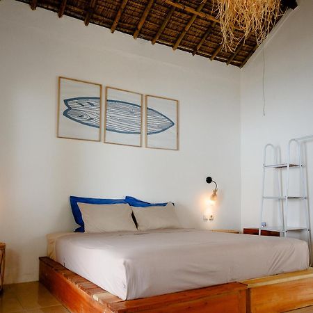 Hotel Surf Shack Grupuk Bumbang Exterior foto